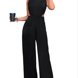 Chic Black Sleeveless Jumpsuit with Wide-Leg Design